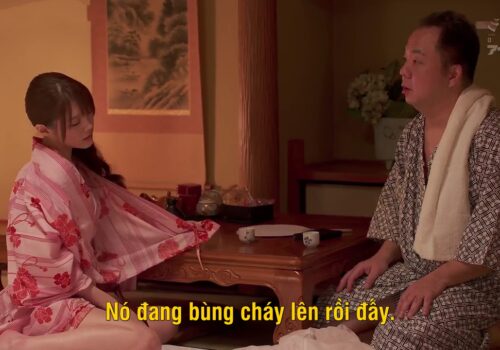 anh-nhan-vien-may-man-qua-dem-cung-co-truong-phong-dam-duc