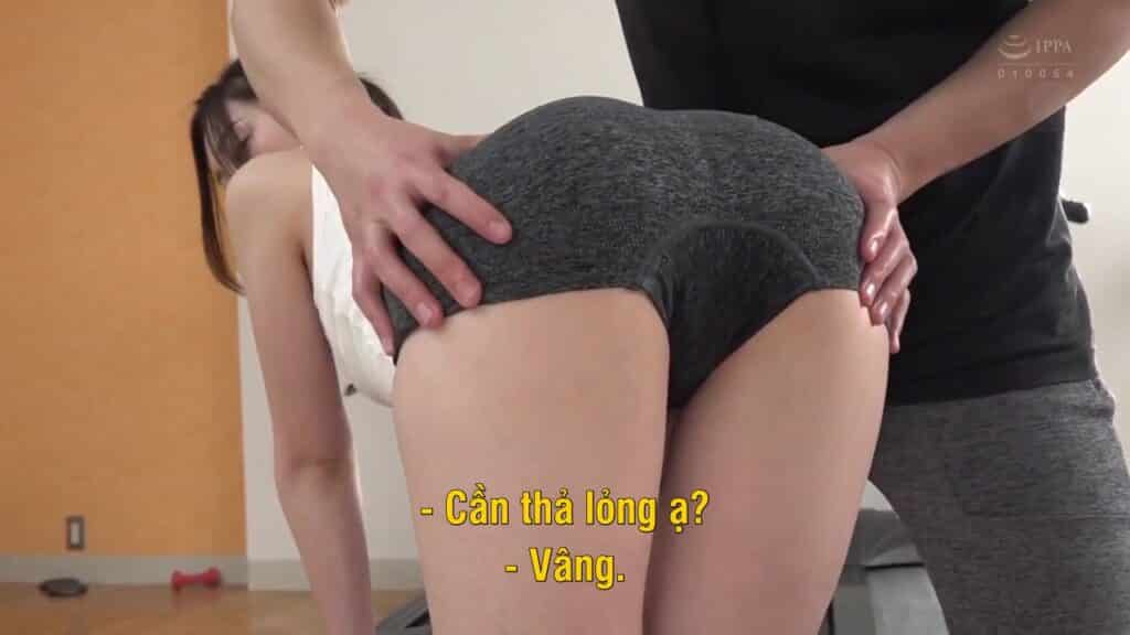 Anh PT may mắn và cô học viên có chồng dâm đãng