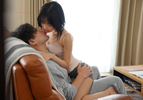 chi-gai-vang-nha-co-em-gai-ga-tinh-anh-re-dit-nhau-sung-suong