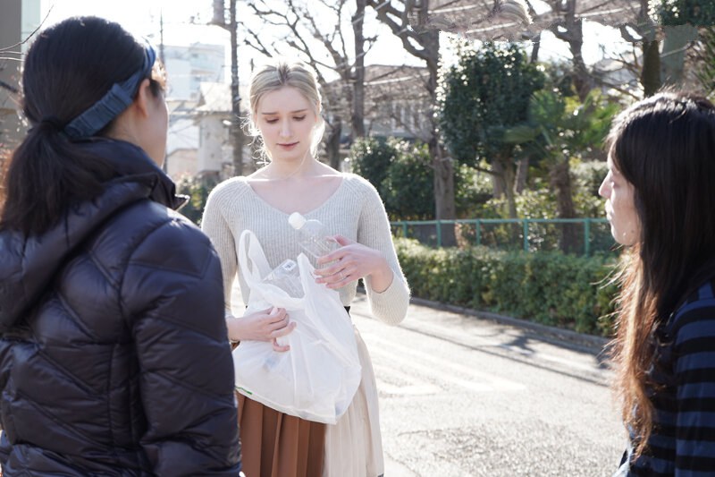 chong-hay-vang-nha-co-vo-tay-vung-trom-cung-cau-sinh-vien-hang-xom