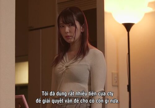 co-nhan-vien-bi-cuong-ep-lam-nguoi-mau-yui-hatano